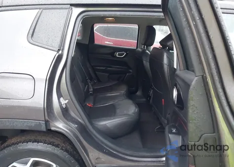 2022 Jeep Compass Trailhawk 4X4 из США, поврежденный, VIN 3C4NJDDB4NT208978